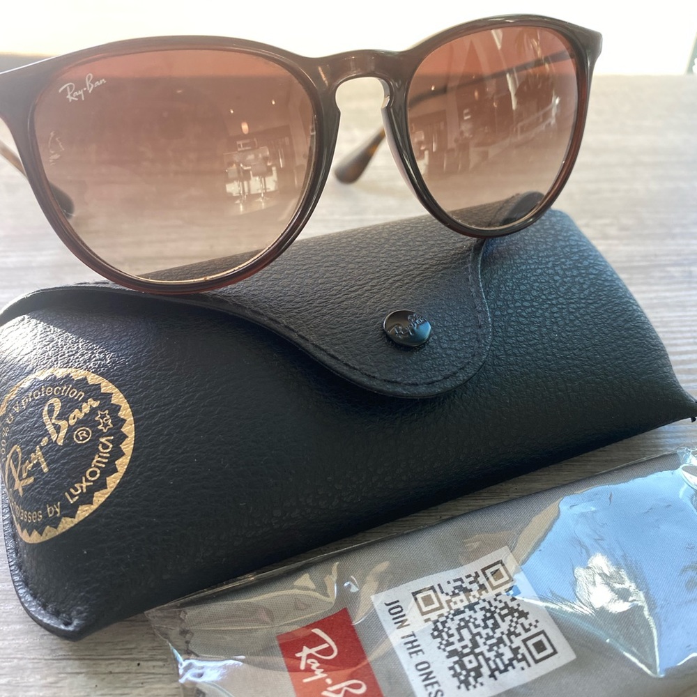 Brown Rayban Sunglasses
